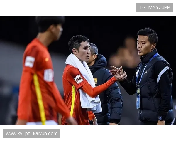 中超综述：广州队主场取胜锁定季后赛席位，中超 广州队